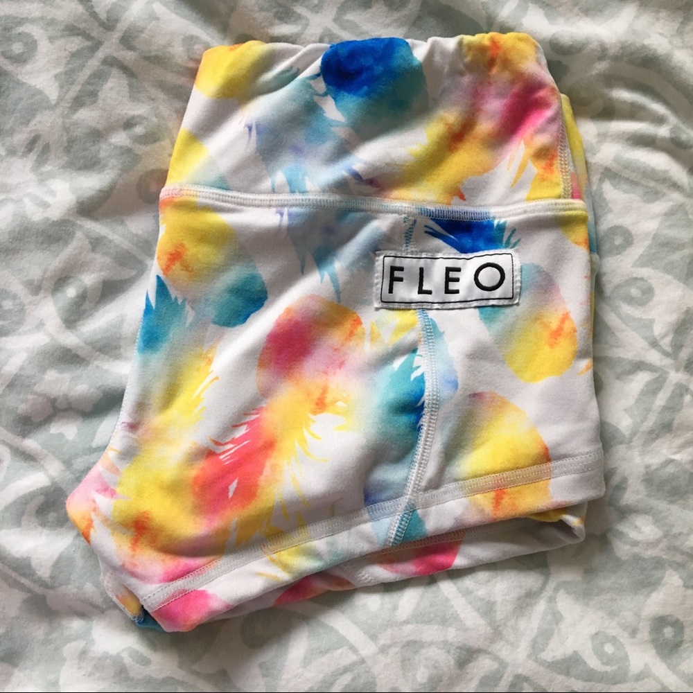XS Pineapple Fleos